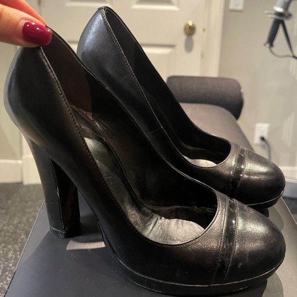 COLE HANN - Black Closed Toe Pump - Picture 3 of 3